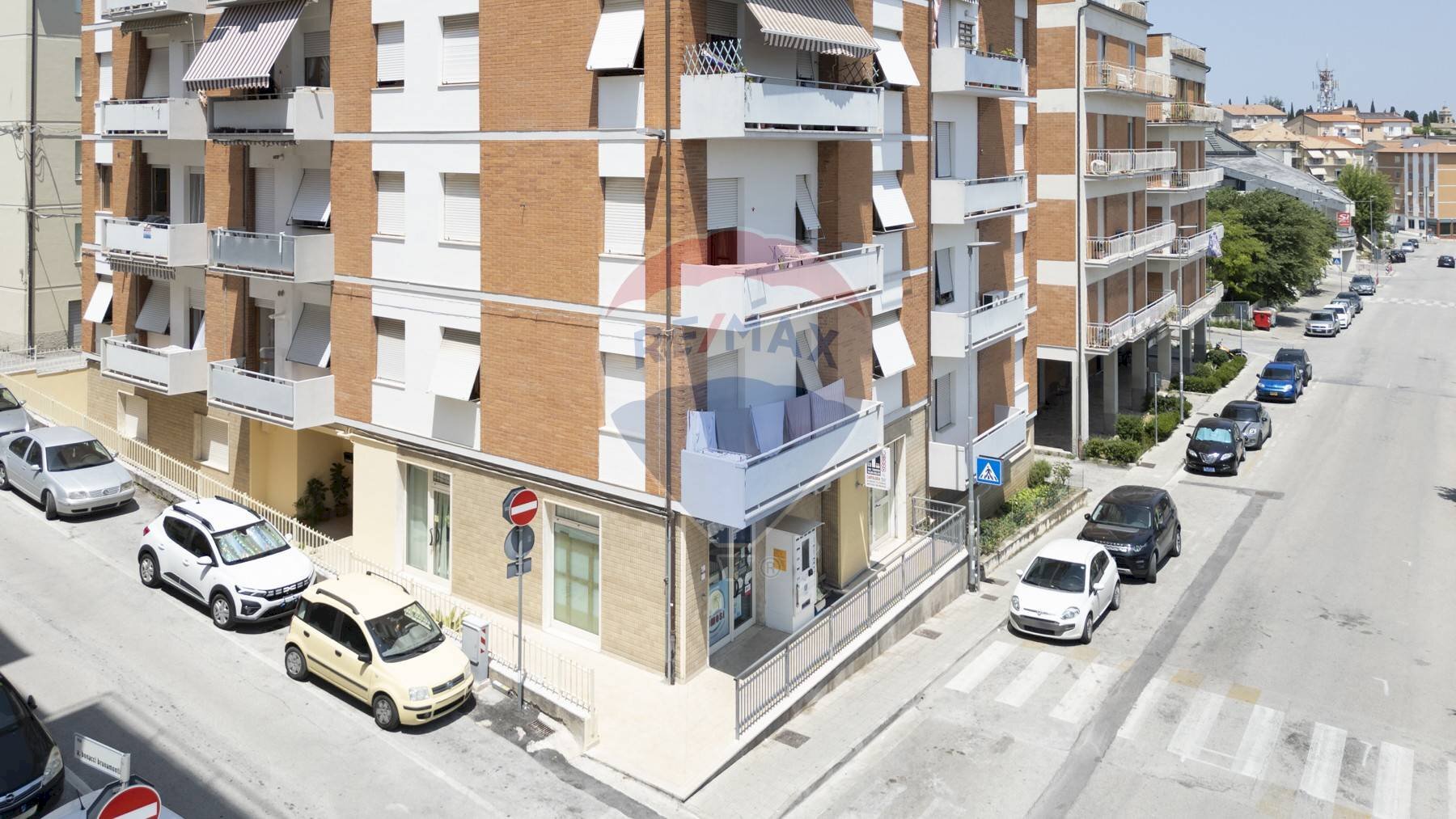 Edificio all\'aperto - Quadrilocale Bonacci Brunamonti
 
7, Recanati - foto 1