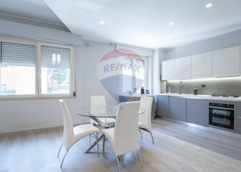 Cucina - Quadrilocale Bonacci Brunamonti
 
7, Recanati - foto 3