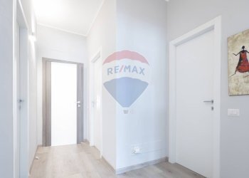 Hall / corridoio - Quadrilocale Bonacci Brunamonti
 
7, Recanati - foto 55