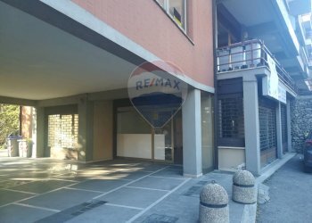 Edificio all\'aperto - Locale Commerciale Via Ruggero D'andreotto
 
75, Perugia - foto 1