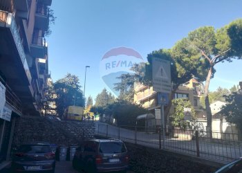 Edificio all\'aperto - Locale Commerciale Via Ruggero D'andreotto
 
75, Perugia - foto 2