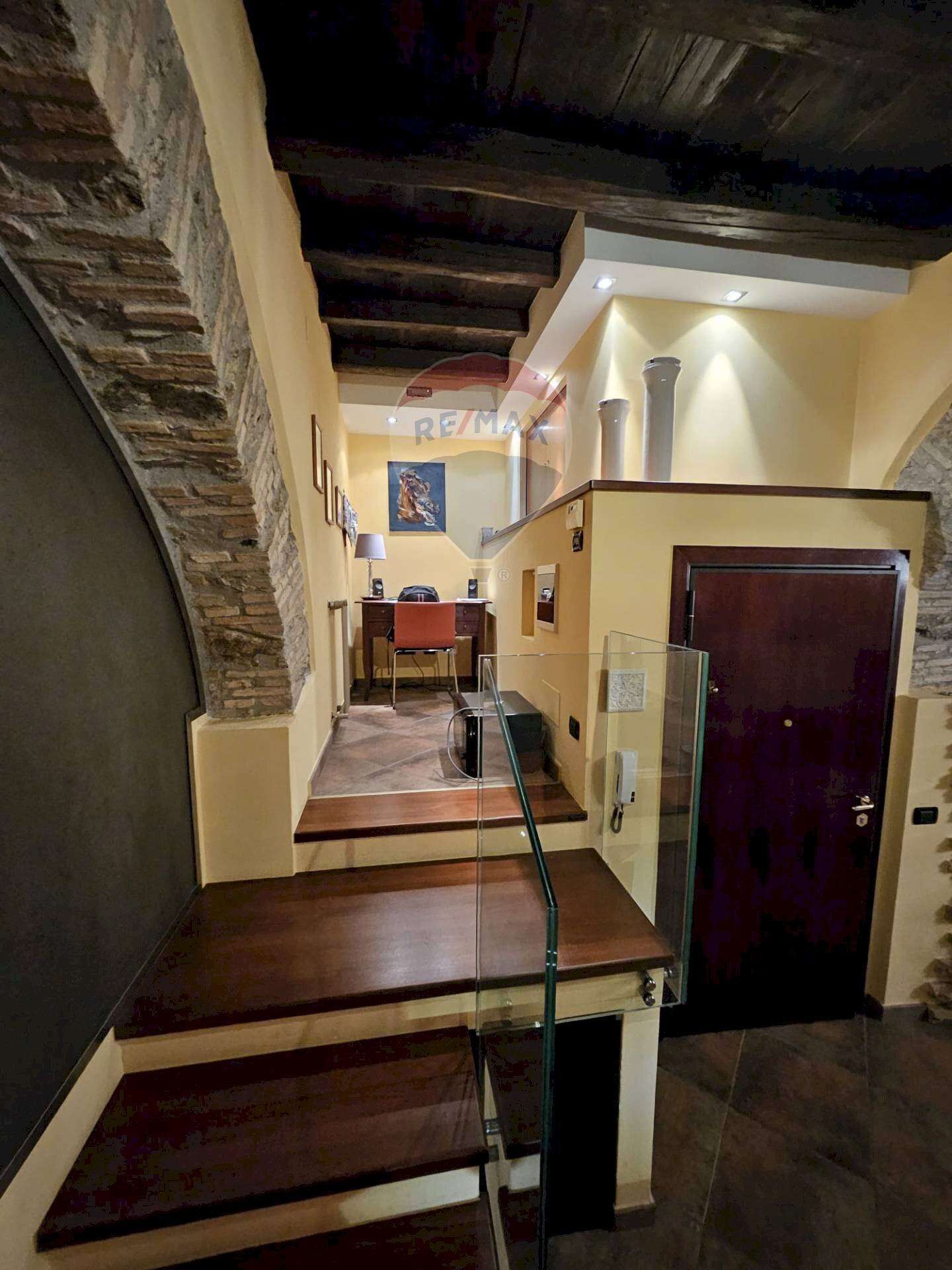 Scale - Apartment via cristoforo colombo
2, Milazzo - photo 2