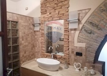 Bagno - Appartamento via cristoforo colombo
 
2, Milazzo - foto 22