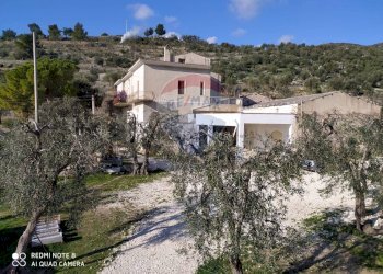 Casa all\'aperto - Rustico Contrada Asprolonga
 
2, Mattinata - foto 2