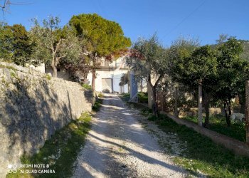 Casa all\'aperto - Rustico Contrada Asprolonga
 
2, Mattinata - foto 6