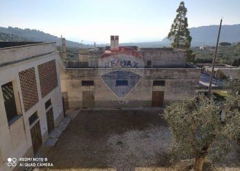 Edificio all\'aperto - Rustico Contrada Asprolonga
 
2, Mattinata - foto 24