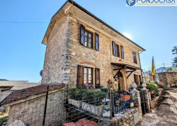 esterno - Independent house Via Divisione Giulia, Seravezza - photo 2