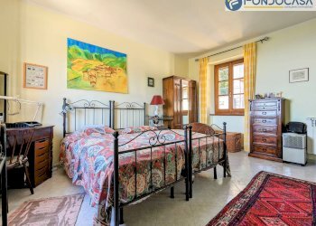 camera matrimoniale - Independent house Via Divisione Giulia, Seravezza - photo 20