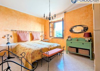 camera matrimoniale 2 - Independent house Via Divisione Giulia, Seravezza - photo 23