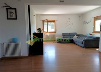 \nFoto 1\n - Casa semi indipendente VIA DELLE ROSE
 
8, Spilimbergo - foto 1