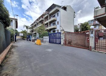 Foto 28 - Box Via Leucatia
 
131, Catania - foto 27