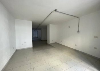 Foto 7 - Negozio VIA POLLIO
10, Caserta - foto 7