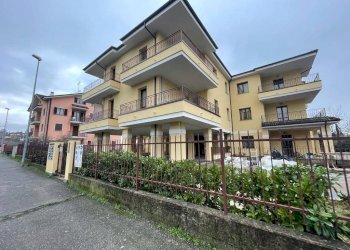 Facciata - Box via Emilia, 54, Tortona - foto 6