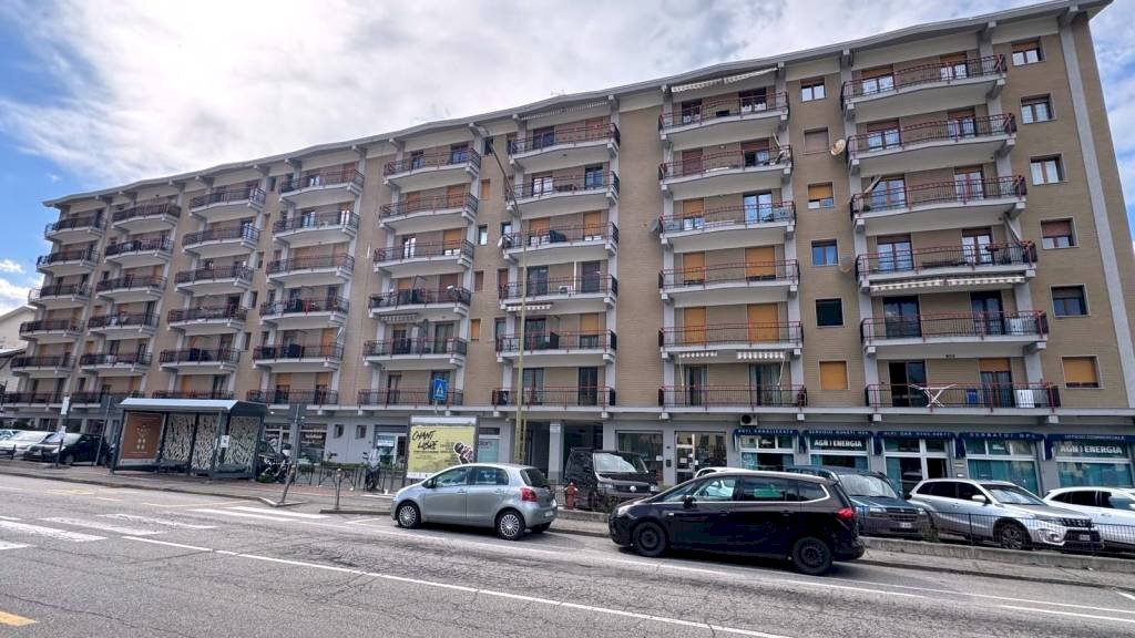 Facciata - Trilocale via Clavalité, 37, Aosta - foto 1