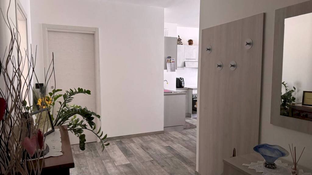 Ingresso - Trilocale via Clavalité, 37, Aosta - foto 3