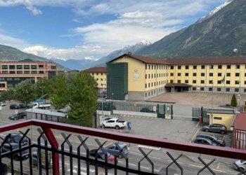 Balcone - Trilocale via Clavalité, 37, Aosta - foto 7