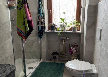Bagno - Trilocale via Clavalité, 37, Aosta - foto 16