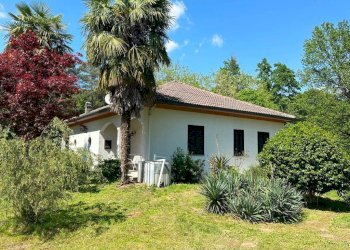 Facciata - Villa via Borgoticino, Agrate Conturbia - foto 8