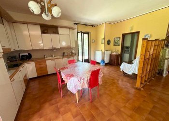 Cucina - Villa via Borgoticino, Agrate Conturbia - foto 20