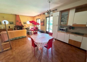 Salone - Villa via Borgoticino, Agrate Conturbia - foto 24