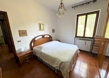 Camera da letto - Villa via Borgoticino, Agrate Conturbia - foto 30