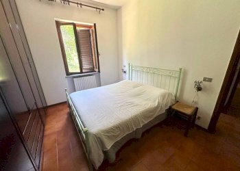Camera da letto - Villa via Borgoticino, Agrate Conturbia - foto 35