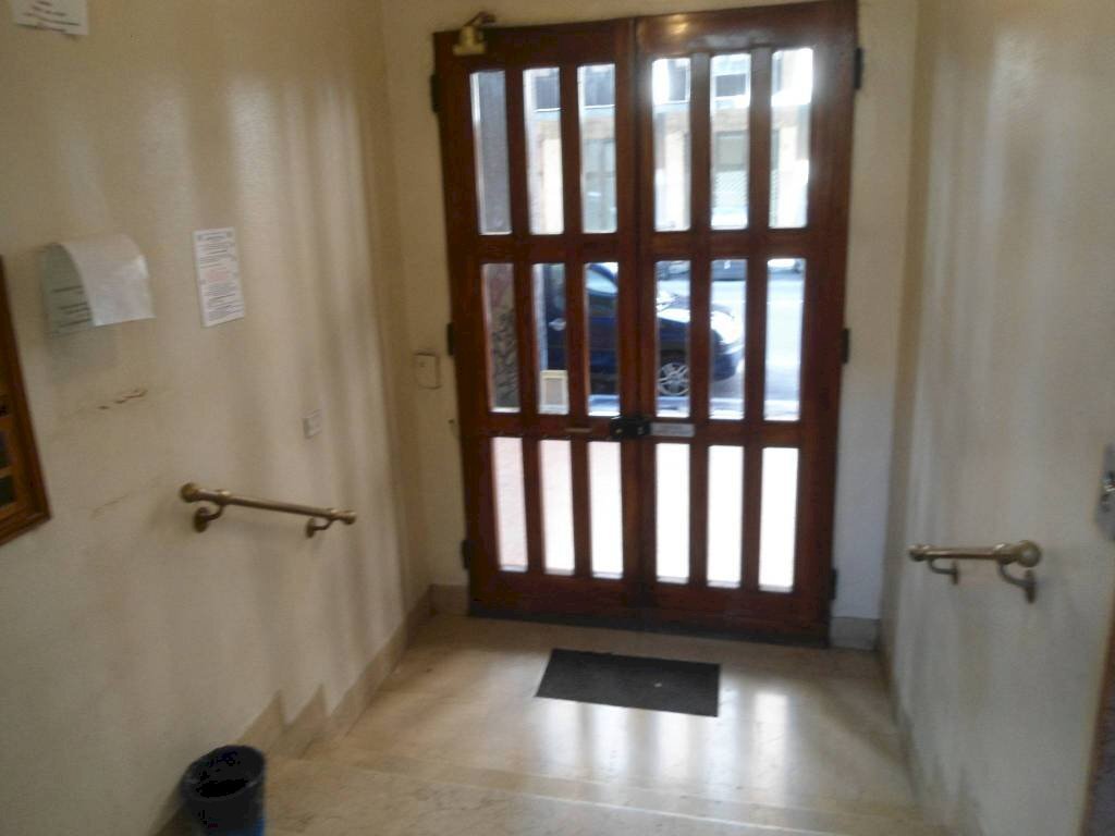 Interno palazzo - Trilocale via del Borgo di San Pietro, Bologna (zona Irnerio) - foto 3