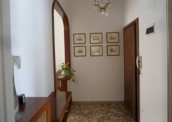 Ingresso - Trilocale via del Borgo di San Pietro, Bologna (zona Irnerio) - foto 20