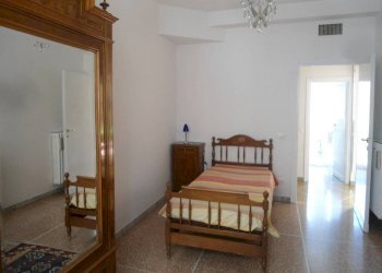 Salone - Trilocale via del Borgo di San Pietro, Bologna (zona Irnerio) - foto 31