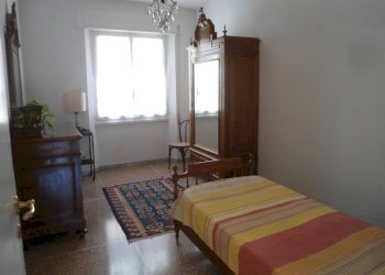 Camera da letto - Trilocale via del Borgo di San Pietro, Bologna (zona Irnerio) - foto 32