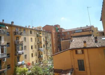 Vista - Trilocale via del Borgo di San Pietro, Bologna (zona Irnerio) - foto 47