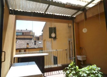 Terrazzo - Trilocale via del Borgo di San Pietro, Bologna (zona Irnerio) - foto 48