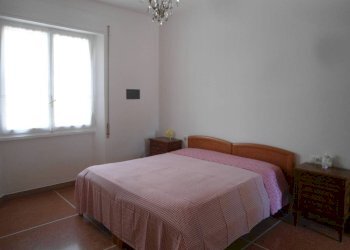 Camera da letto - Trilocale via del Borgo di San Pietro, Bologna (zona Irnerio) - foto 41