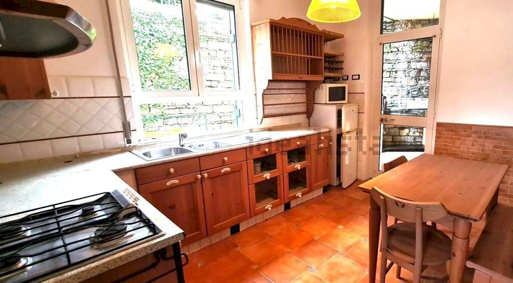 Cucina - Appartamento via Enrico Figari, Camogli - foto 3