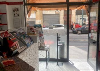 Interno non residenziale - Bar Tavola Calda - Fredda via Chiesa della Salute, 118, Torino - foto 7