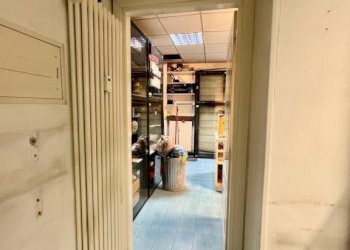 Magazzino - Negozio via Italia, 12, Biella - foto 24