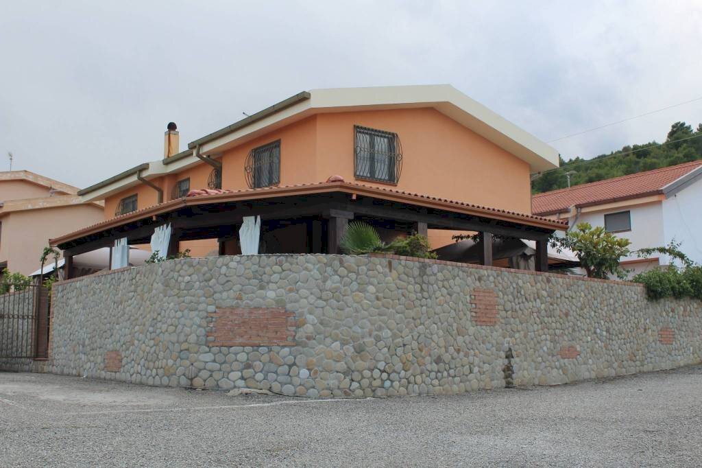 Facciata - Villa via Piano Marina, Roseto Capo Spulico - photo 1