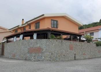 Facciata - Villa via Piano Marina, Roseto Capo Spulico - foto 2