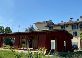 Negozio Castel San Pietro Terme - foto 5