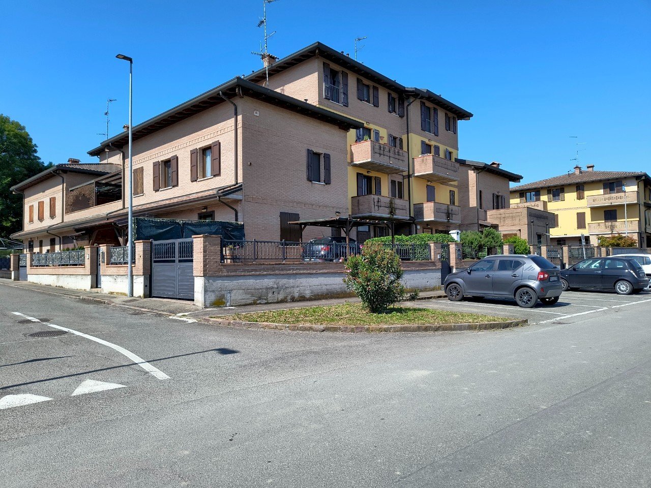 Portion of a house Ravarino - photo 1