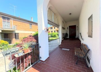 Semi-detached Villa Granarolo dell'Emilia - photo 8