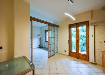 Trilocale Torino (zona Precollina) - foto 8