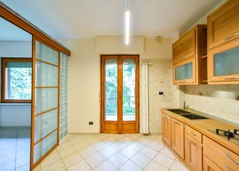 Trilocale Torino (zona Precollina) - foto 10