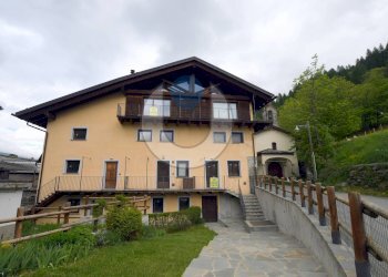 Bilocale Cesana Torinese - foto 1