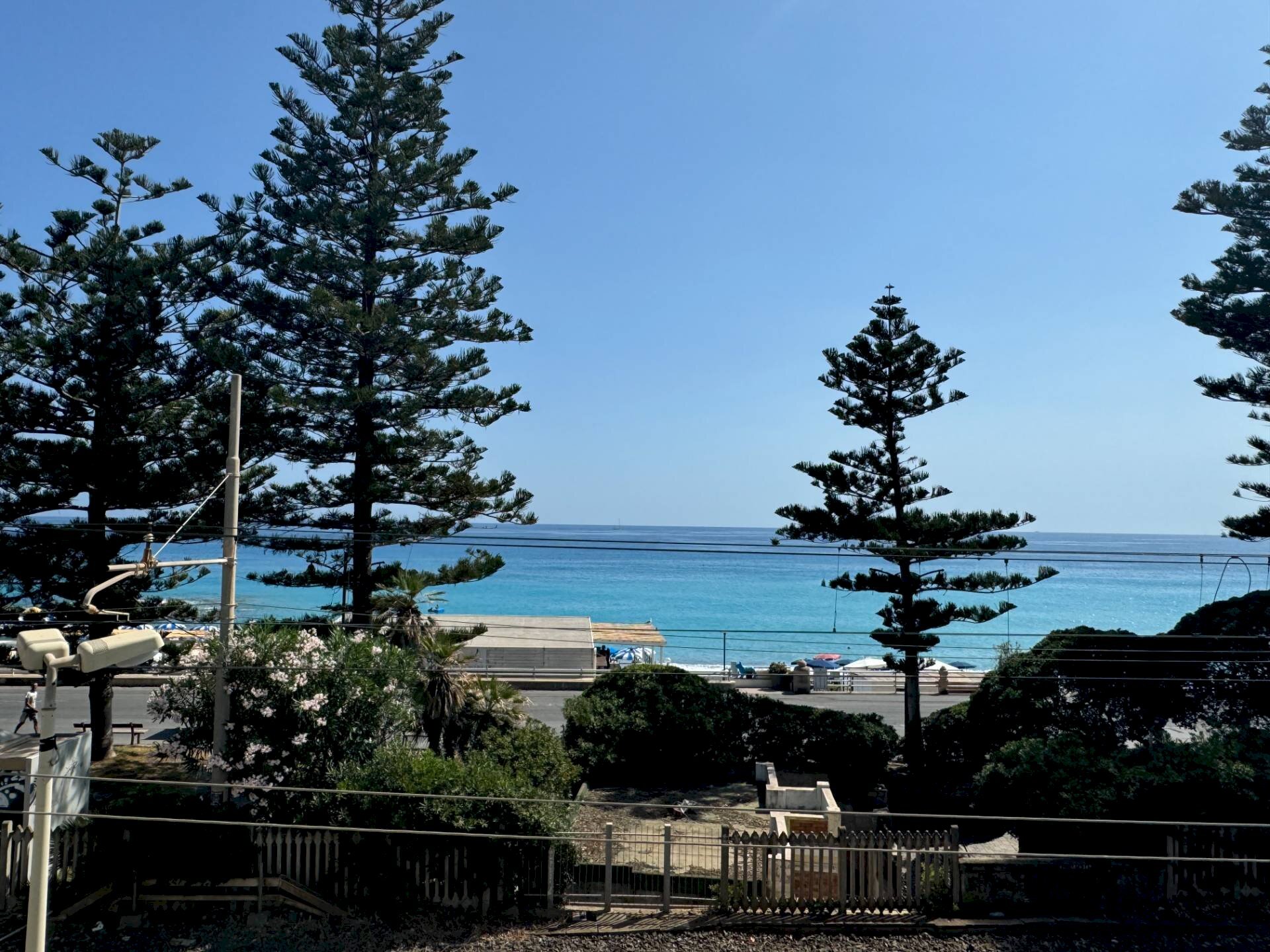 Three-room apartment Bordighera - photo 3