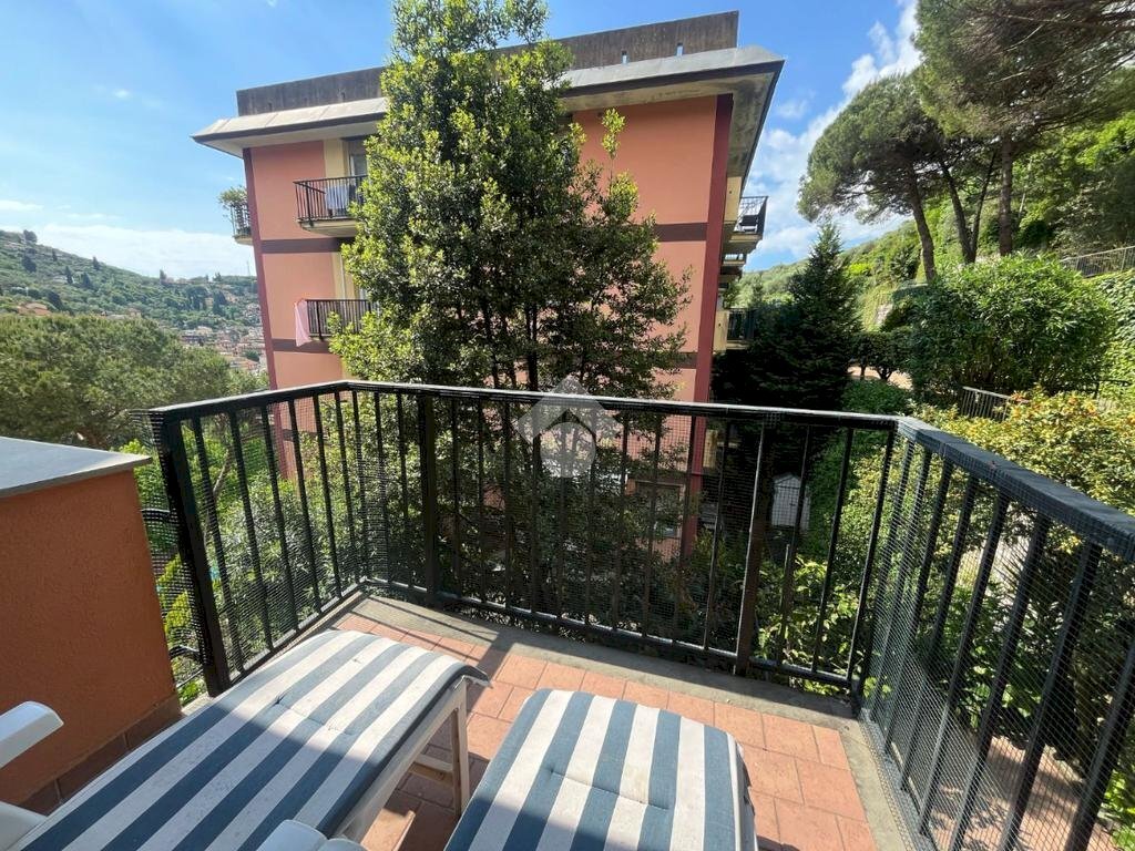 Four-room apartment Via Fratelli Betti, Rapallo - photo 3