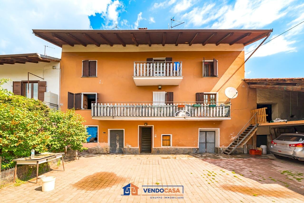 Casa indipendente Villar San Costanzo - foto 1
