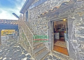 Casa indipendente Castiglione di Sicilia - foto 11