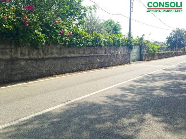 Casa indipendente Fiumefreddo di Sicilia - foto 2