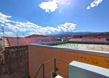 Casa indipendente Fiumefreddo di Sicilia - foto 12